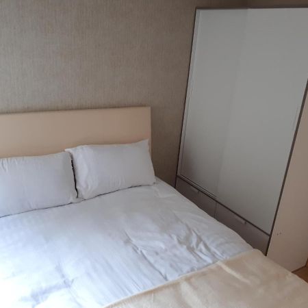 One Double Bedroom Flat Дублін Екстер'єр фото
