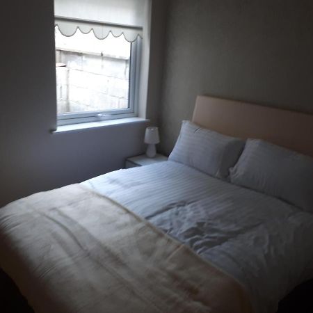 One Double Bedroom Flat Дублін Екстер'єр фото