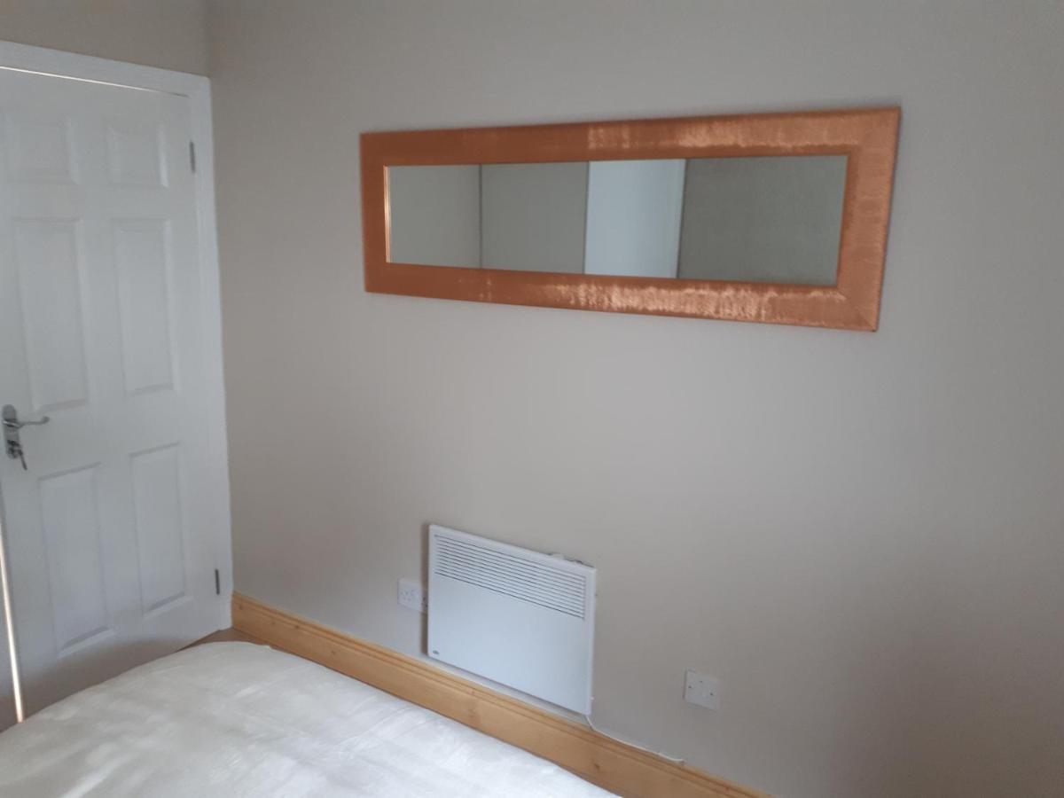 One Double Bedroom Flat Дублін Екстер'єр фото